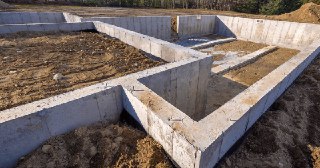 Ленточный фундамент Малоярославец цена от 2756 руб.